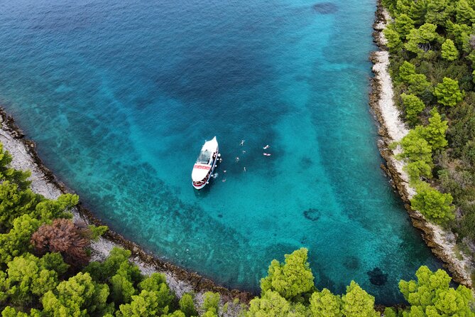 Podstrana and Jesenice, Boat trip to Brač and Šolta with lunch - Sutivan, 75 minutes to walk Brač’s old streets