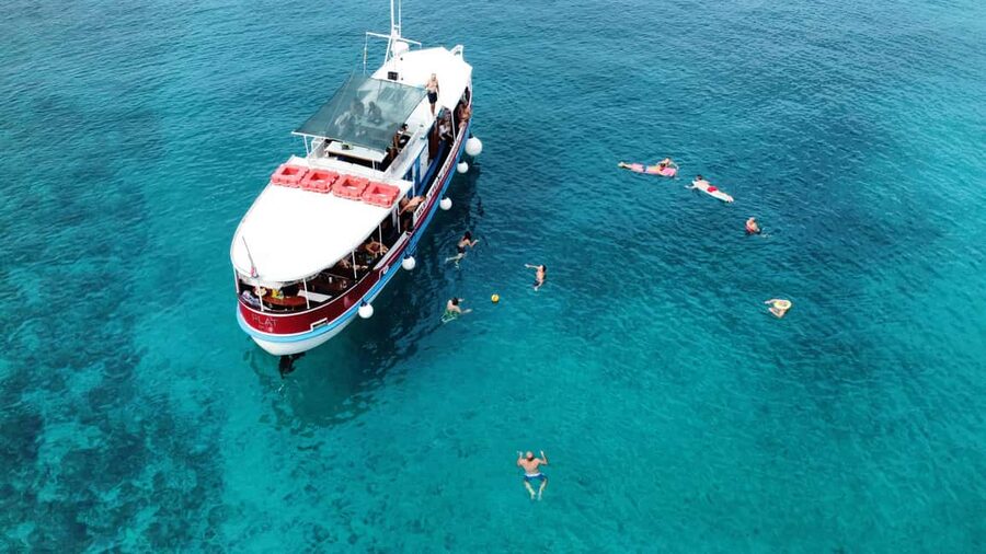 Podstrana: Full-Day Boat Trip to Brač and Shipwreck Kontesa - Key points at a glance