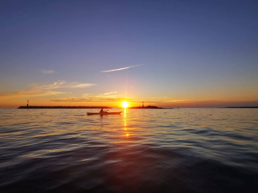 Poreč: Sea Kayaking Sunset Tour - The break for swimming, snacks, and a drink