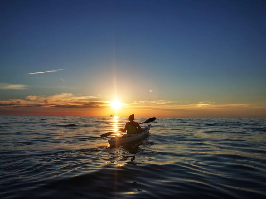 Poreč: Sea Kayaking Sunset Tour - The farewell drink and personal guiding