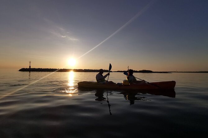 Poreč sunset sea kayaking tour - What happens at the 6 pm meeting point