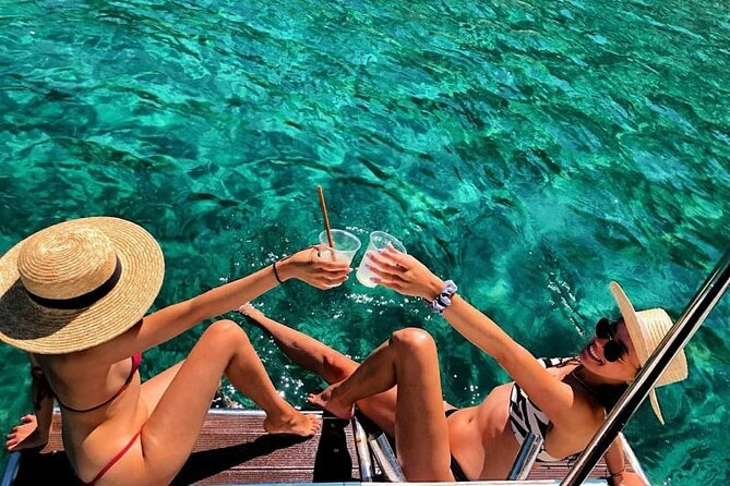 Private boat tour - caves, snorkeling, bays and beaches - What a stop at Lopud can look like