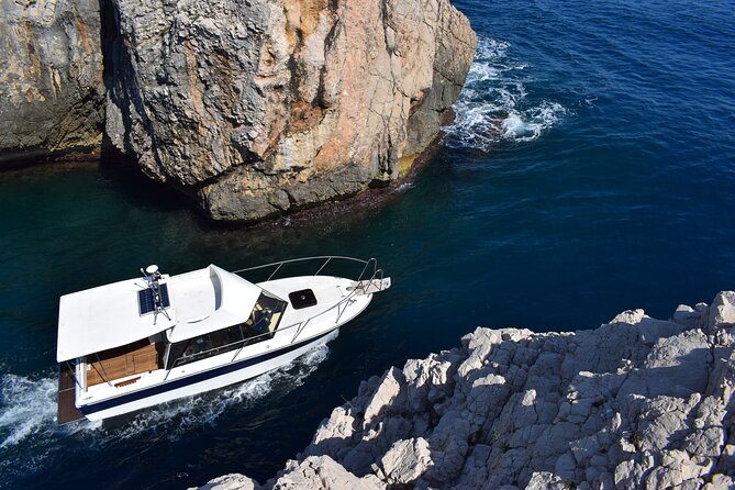 Private boat tour - caves, snorkeling, bays and beaches - Choosing your own bays and beaches