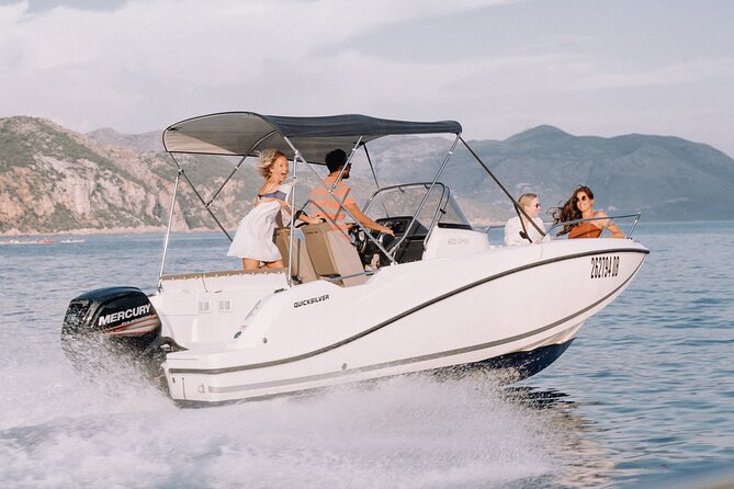 Private Boat Tour-Elafiti islands,Blue and green cave,Sandy Beach - Boat comfort, drinks, and snorkeling
