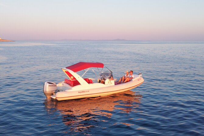 Private boat tour of Red rocks & Pakleni islands - What the Boat Day Feels Like