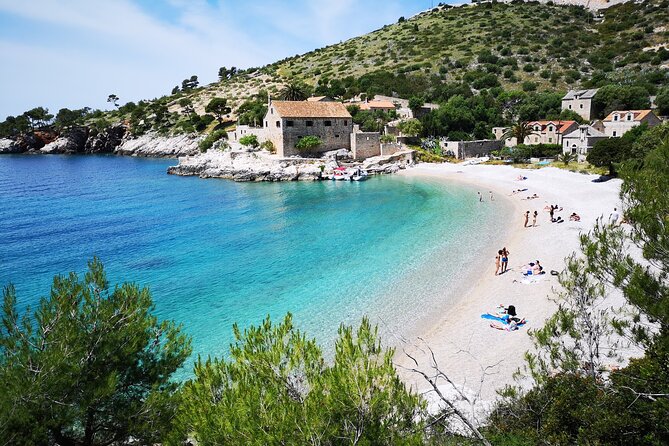 Private boat tour of Red rocks & Pakleni islands - Dubovica Beach and Its Two-Entrance Cave