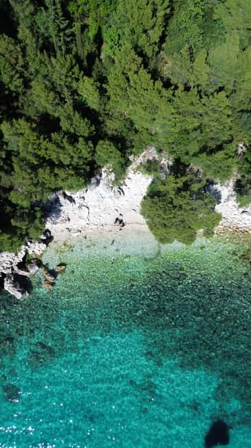 Private Boat Tour Tailor-Made 6h-All Inclusive - Caves and the Blue Cave