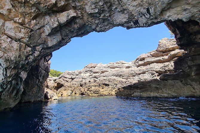 Private boat tour to Elafiti islands and south part of Mljet 8h. ALL INCLUDED - What $959.15 means for your group
