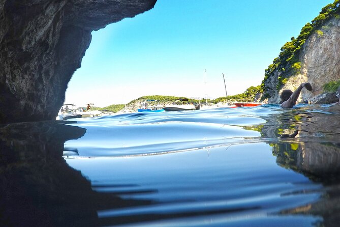 Private Boat Tours Dubrovnik Elaphiti islands & Blue cave - Pickup from Dubrovnik and the extra charges to watch