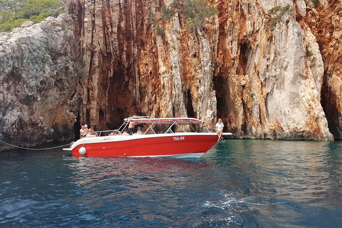 Private Custom Island Hopping Speedboat Tour from Hvar - Stiniva Cove is the best dramatic swim stop