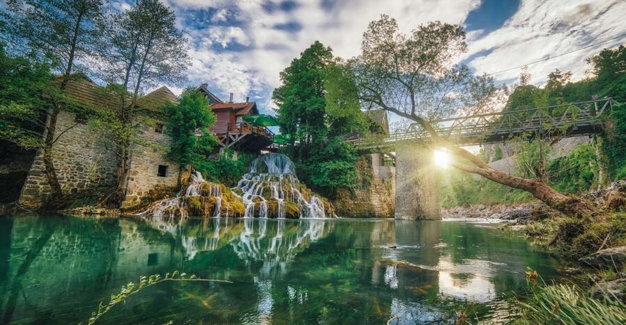Private Day Trip Zagreb-Plitvice Lakes National Park - Zagreb to Plitvice: an early start with little fuss