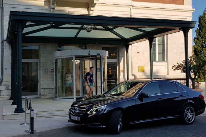 Private Departure Transfer - Dubrovnik to Dubrovnik Airport - Booking for One, Two, or Three People