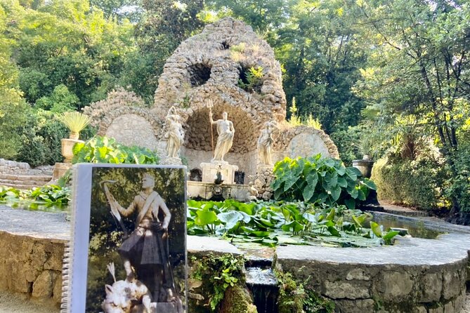 Private Game of Thrones Tour with King's Landing Garden - The Old Town finale and the shame stairs