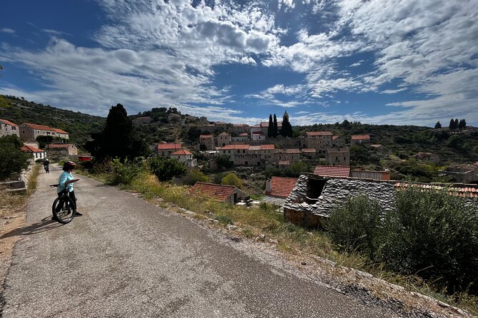 Private Hvar Island Bike Tour and Wine Tasting - Key points to know before you book