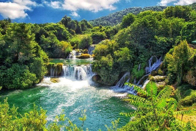 Private Krka Waterfalls tour with 30min Boat Cruse - Arriving at Skradin by boat