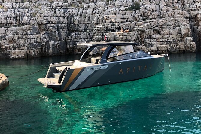 Private Luxury boat from Hvar, Brač and Split - The fuel charge is the issue you must address