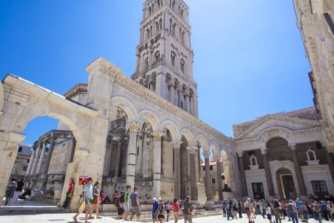 Private Point to Point transfer Dubrovnik - Split with stop in Ston - Leaving Dubrovnik with a private chauffeur