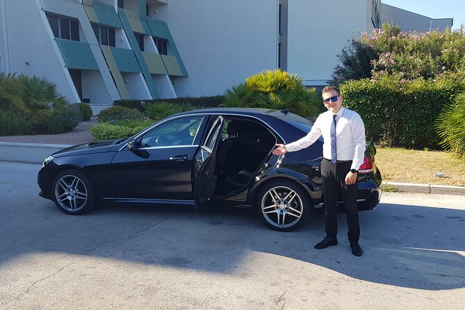 Private Point to Point transfer Dubrovnik - Split with stop in Ston - Who will get the most from this transfer?