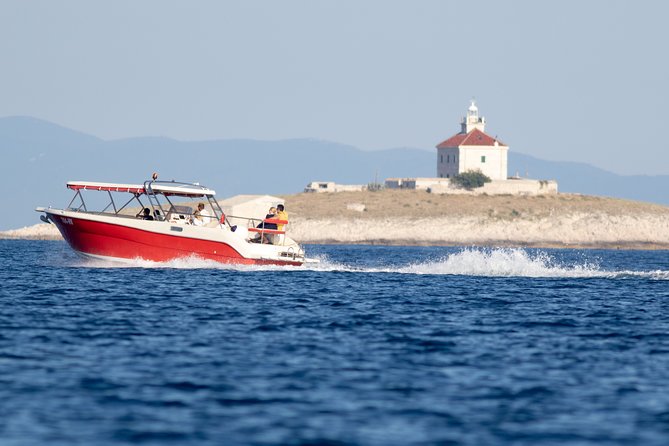 Private Red Rocks and Pakleni Islands beach hopping speedboat tour - What the private format is worth