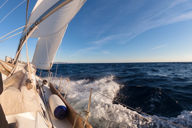 Private sailing tour at the Makarska Riviera - Who Will Enjoy This Private Sailing Day?