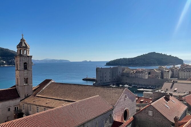 Private Self-Guided Audio Walking Tour in Dubrovnik Old Town - Luža Square and the 31-meter tower