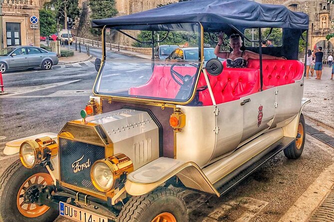 Private Sightseeing Tour in Dubrovnik with a Classic Old Car - Lapad, Sorkočević, and the city beyond the walls