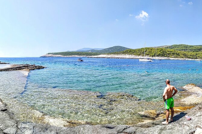 Private Speed Boat Tour to Blue Cave & Pakleni islands - Choosing your own Vis experience
