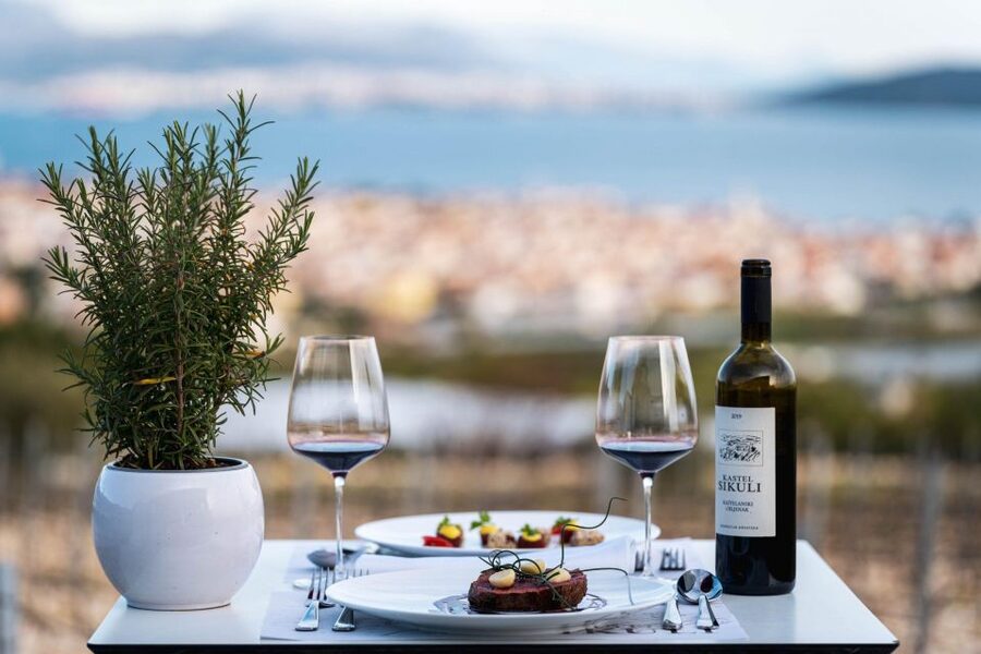 Private Split & Trogir Wine Tasting & Vineyard with Sea View - The short drive to Trogir