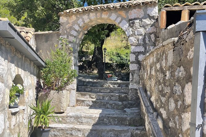 Private Tour: Cavtat and Konavle Day Trip from Dubrovnik with Lunch - The food, drinks, and local flavor