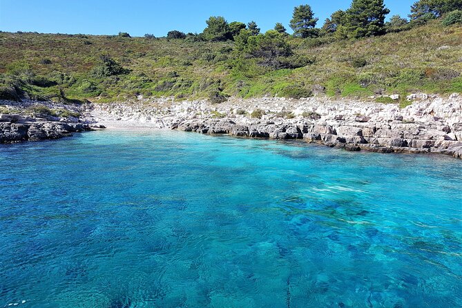 Private Tour of Red rocks, Pakleni Islands and Hvar's Southern Beaches - Four hours among the Pakleni Islands