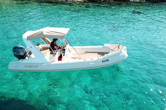 Private Tour of Red rocks, Pakleni Islands and Hvar's Southern Beaches - Drinks, snorkeling gear, and what you need to bring