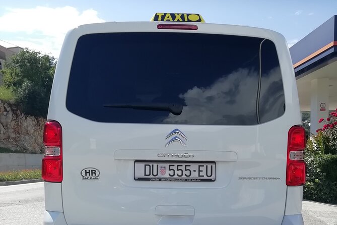 Private Transfer by 8 seats van from and to Dubrovnik Airport - Pickup at the airport or your Dubrovnik accommodation