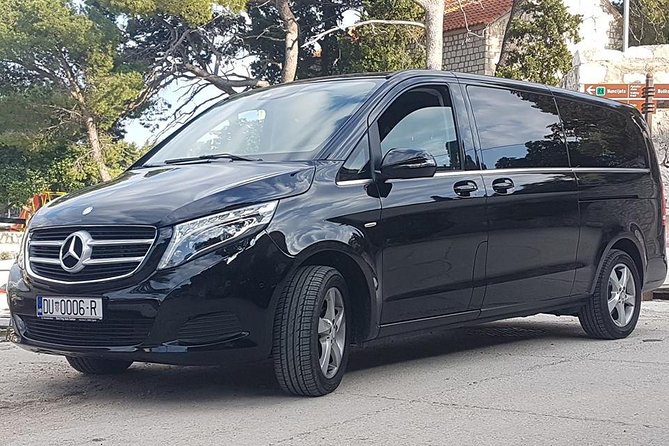 Private transfer Dubrovnik airport to Dubrovnik ACI Marina in Komolac - From arrivals hall to waiting vehicle
