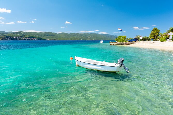 Private Transfer from Dubrovnik to Split with 2 hours for sightseeing - A private car, MPV, or van for your luggage