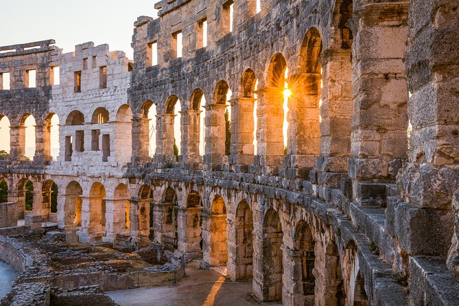 Pula Arena Amphitheater Admission Ticket - Choosing the right time to enter