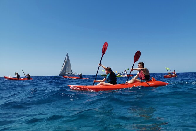 Pula Boat & Kayak Adventure - Entering the large sea cave