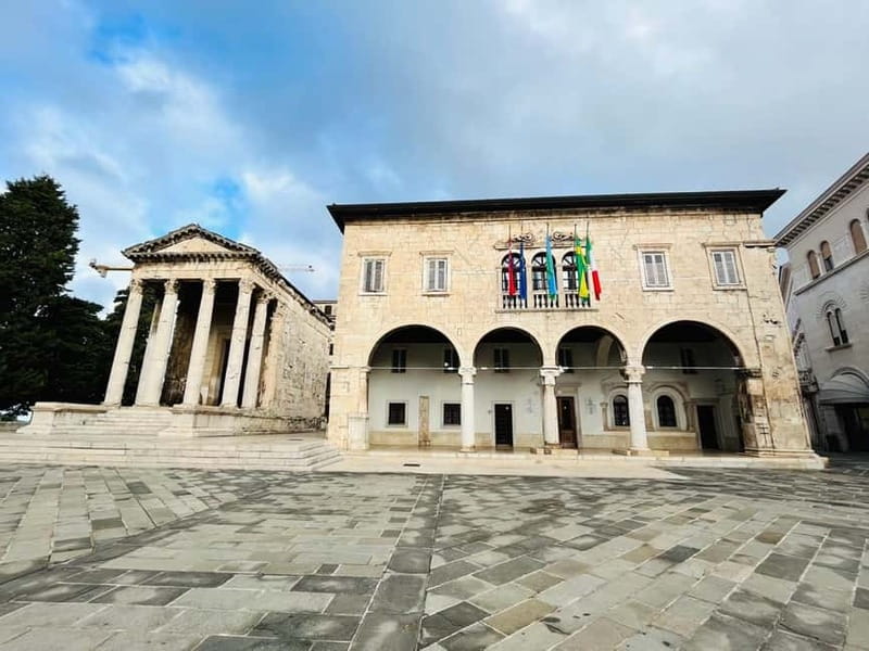 Pula by E-Bike: Roman Ruins, Sea Views & Hidden Gems - Verudela beaches and the Lungomare promenade