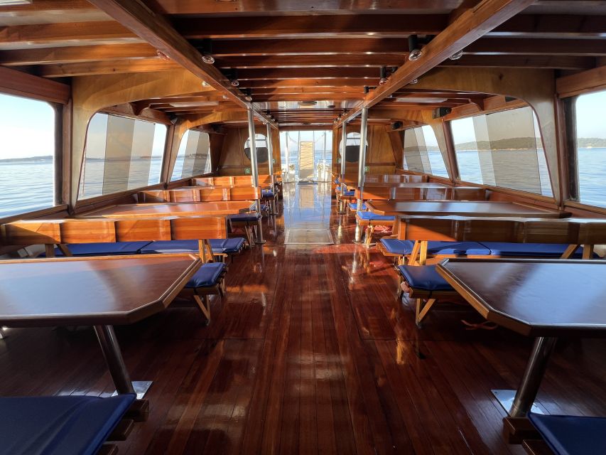 Pula: Dolphin Watching Sunset Cruise with Dinner & Drinks - Should you book this sunset cruise?