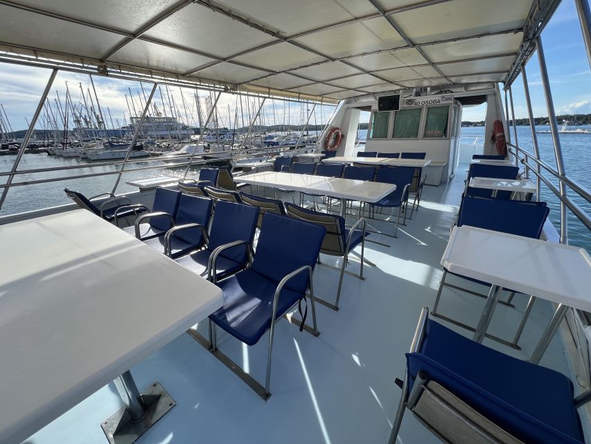 Pula: Dolphin Watching Sunset Cruise with Dinner & Drinks - Booking tips that make the evening easier