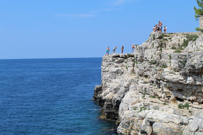 Pula Highlights Bike Adventure - Verudela Canyon and the optional cliff jump