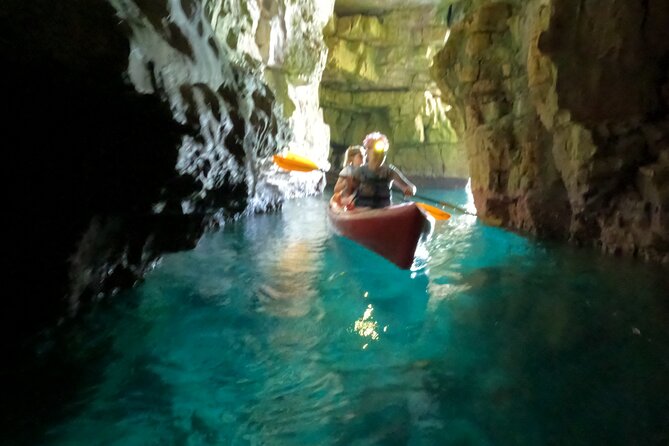 Pula:Kayak Tour-Cliff jumping,snorkeling&free GoPro pictures - The cliff-jumping highlight