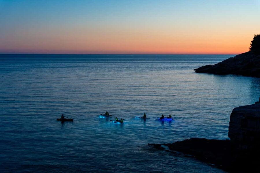 Pula:Sunset Kayak tour with glowing transparent kayak - How suitable is it for beginners?