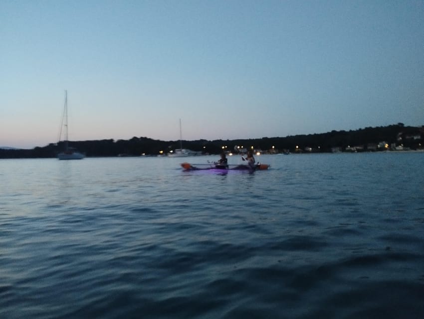 Rab: Night adventures illuminated transparent kayaks - Who will enjoy it most