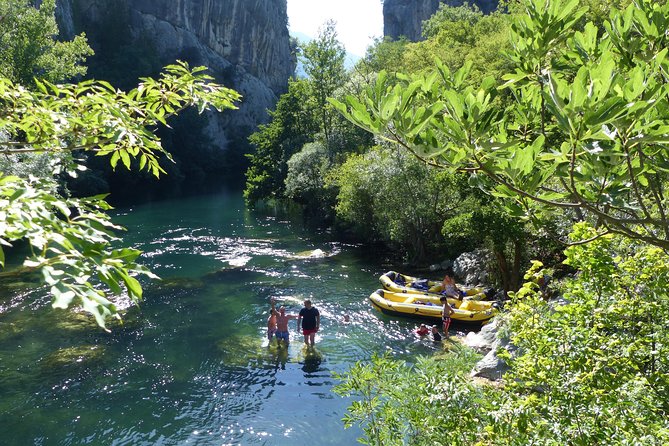 Rafting Experience in the Canyon of the River Cetina - The first rapids through untouched nature
