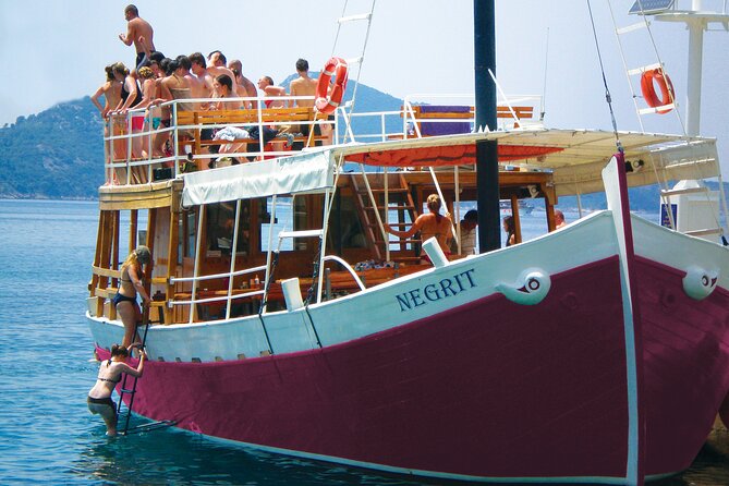 Rent a Boat! (Group Option - Half Day) - Key points to know before booking