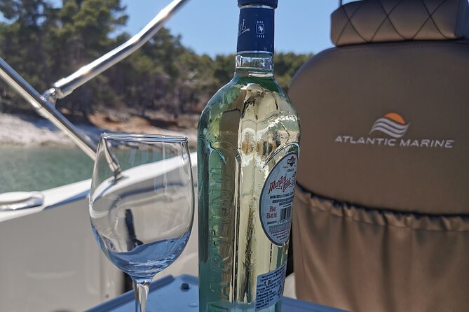 Rent a luxury speed boat for great fun on this Elaphiti Islands tour - What is included, and what should you bring?