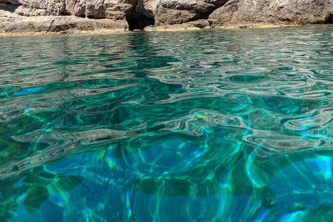 Rent a small boat without skipper - explore the islands and find hidden caves - Price and overall value