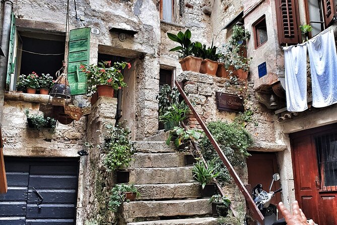 Rovinj guided tour - personally ( german ) - The Gate of the Holy Cross