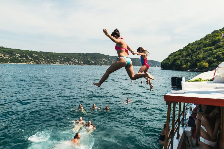 Rovinj: Sunset Cruise with Swim Stop, Drinks, and Fruits - Who should book the Stupica cruise