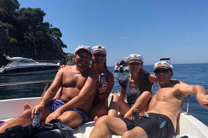Sail, see, stop, photograph (4 hours) - Four caves, four different ways to see them